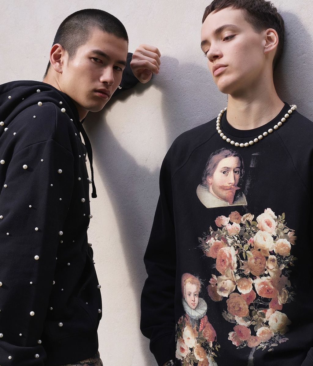 00013-GiambattistaValli-HM-VogueInt-30Sep19-HM