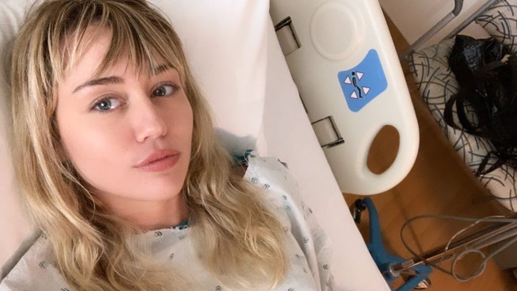 Miley Cyrus, hospitalizada, recibe la visita de Cody Simpson tras los rumores de noviazgo: "Ahora estoy mucho mejor"