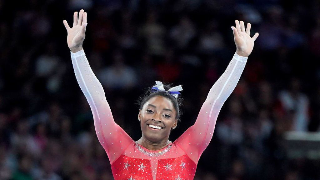 Simone Biles vuelve a deslumbrar con sus movimientos en el Mundial de Gimnasia