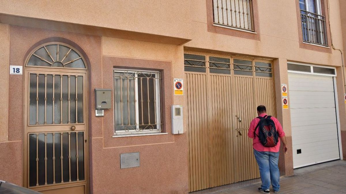 Una conocida de la detenida tras la muerte de su hijo en El Ejido afirma que le pidió ayuda y que "no llamara a nadie" Una conocida de la detenida tras la muerte de su hijo en El Ejido afirma que le pidió ayuda y que "no llamara a nadie"