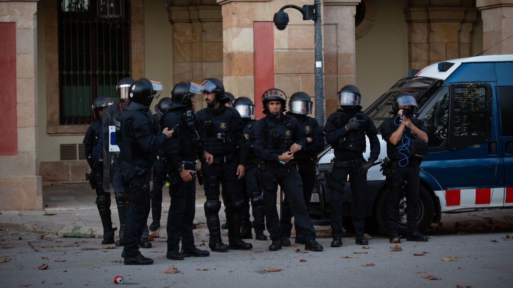 Arranca el dispositivo policial por las movilizaciones masivas tras la sentencia del 'procés' Arranca el dispositivo policial por las movilizaciones masivas tras la sentencia del 'procés'