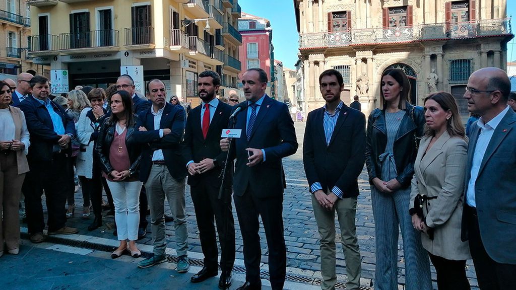 Casado condiciona el desbloqueo tras el 10-N a que Sánchez rompa con Bildu en Navarra Casado condiciona el desbloqueo tras el 10-N a que Sánchez rompa con Bildu en Navarra