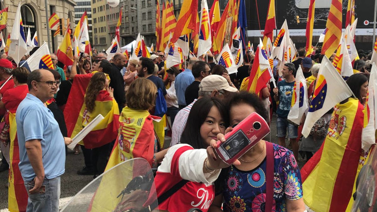 Los voces que defienden la unidad de España en la manifestación de Barcelona Los voces que defienden la unidad de España en la manifestación de Barcelona