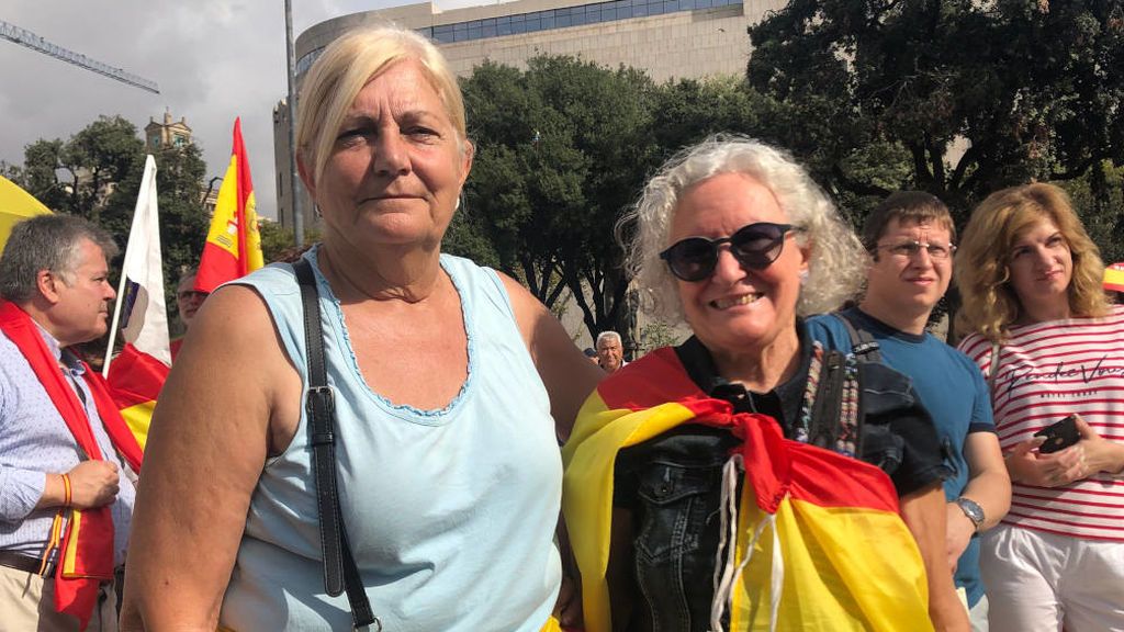 María Luisa Molina junto su amiga María Jesús