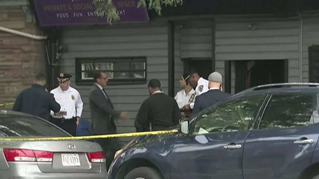 Cuatro muertos en un tiroteo en la puerta de un club nocturno de Brooklyn
