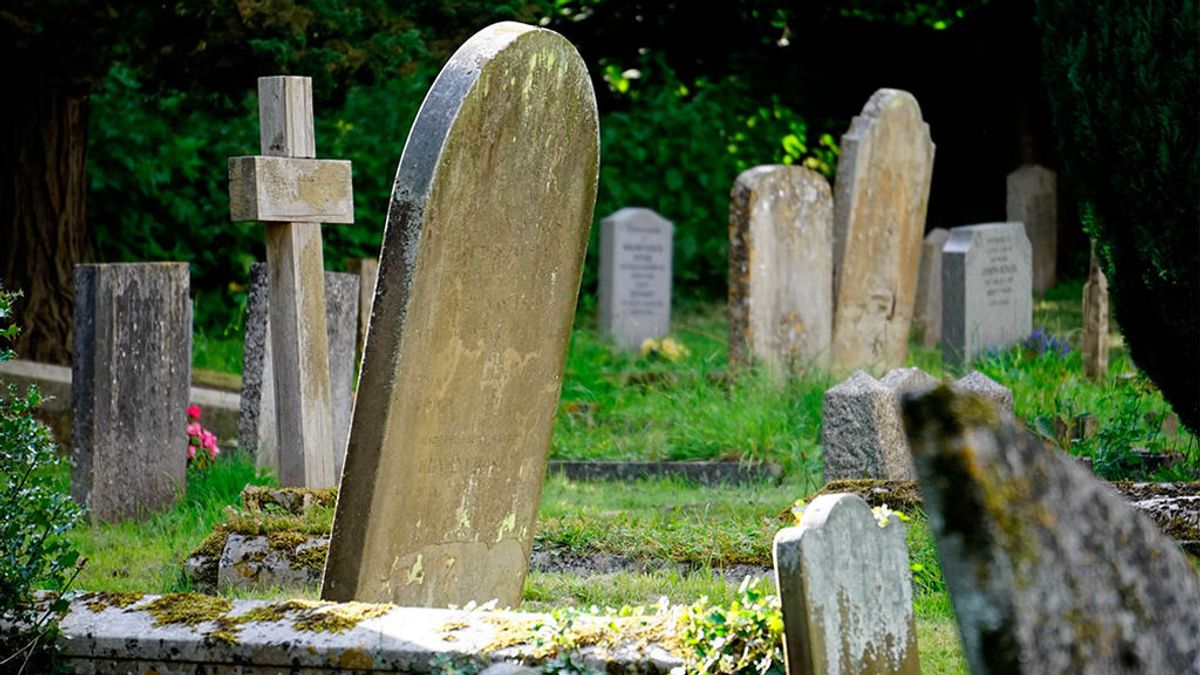 Un hombre se hace viral después de muerto por 'hablar' a sus familiares desde el ataúd Un hombre se hace viral después de muerto por 'hablar' a sus familiares desde el ataúd