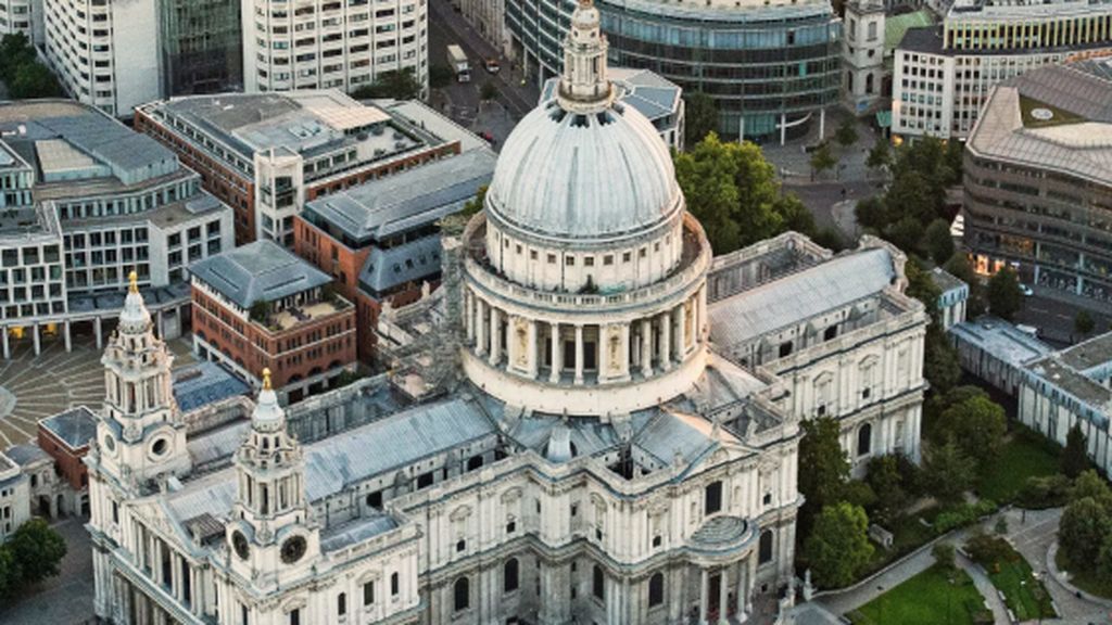 Imputada una mujer por un supuesto plan para inmolarse en la catedral de San Pablo de Londres