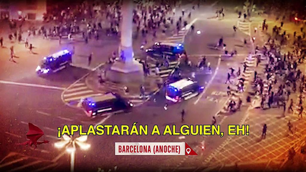 En imágenes: los momentos violentos de las cargas policiales en Barcelona