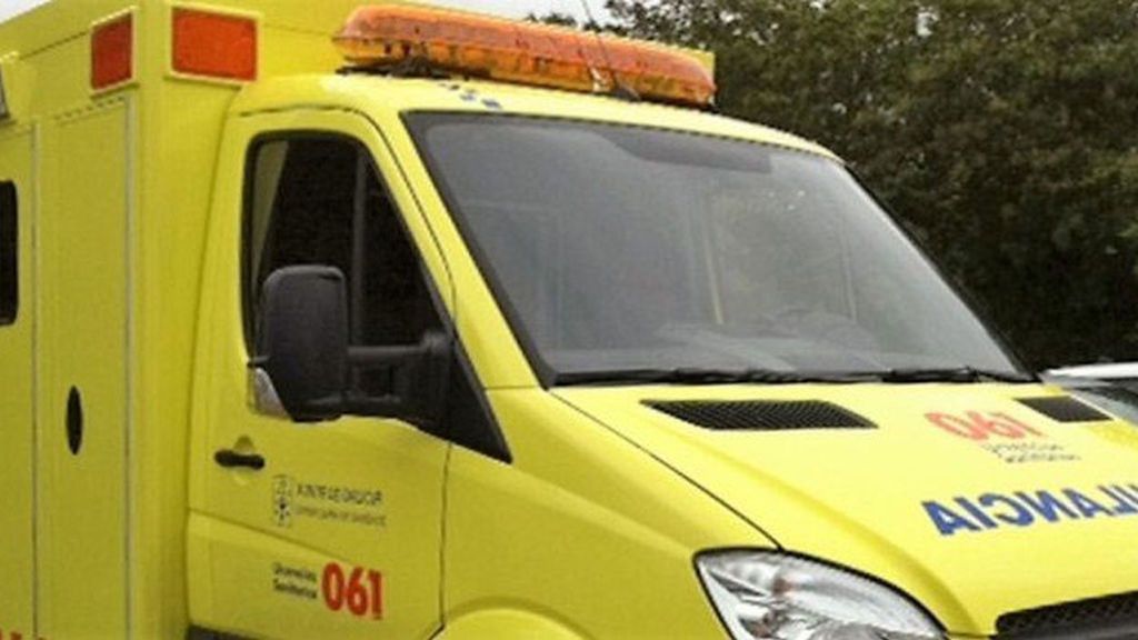 Un hombre denunciado por la limpiadora de su hogar se lanza desde un noveno piso durante los registros judiciales Un hombre denunciado por la limpiadora de su hogar se lanza desde un noveno piso durante los registros judiciales