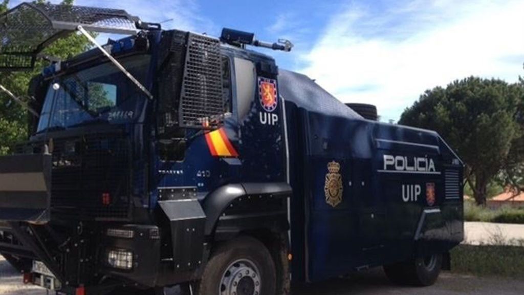 Interior lleva a Barcelona el temido camión antidisturbios nunca utilizado Interior lleva a Barcelona el temido camión antidisturbios nunca utilizado