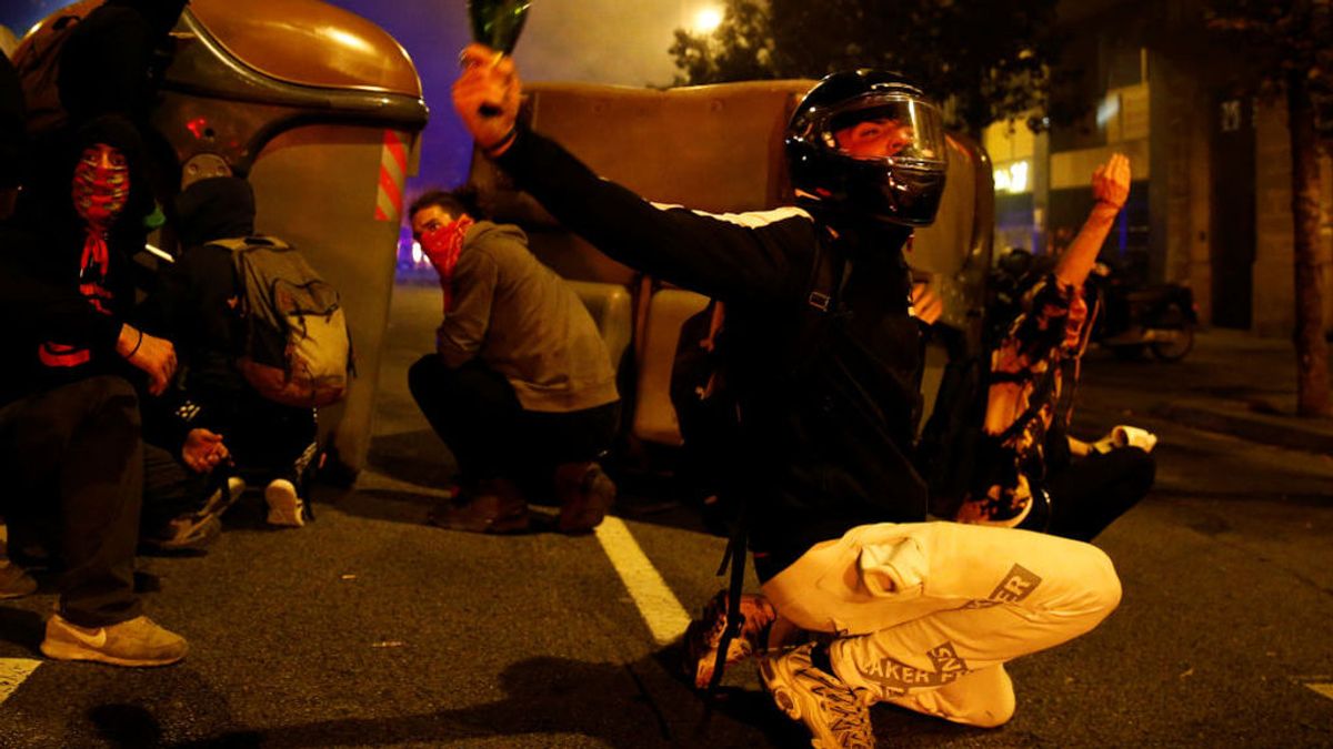 El postureo con con las revueltas independentistas en Cataluña El postureo con con las revueltas independentistas en Cataluña