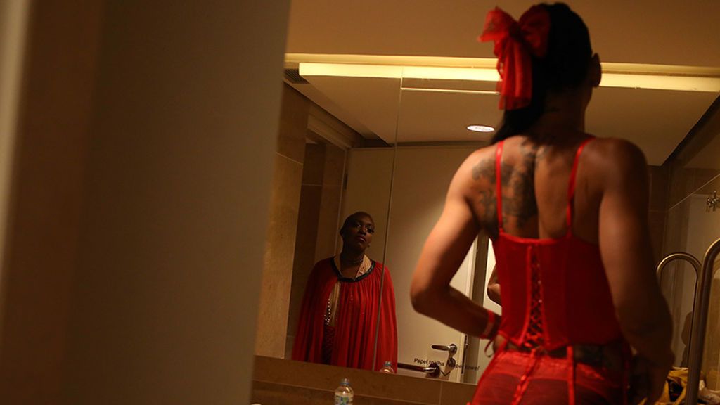 Una treintena de profesoras se une para estudiar la prostitución y pornografía Una treintena de profesoras se une para estudiar la prostitución y pornografía