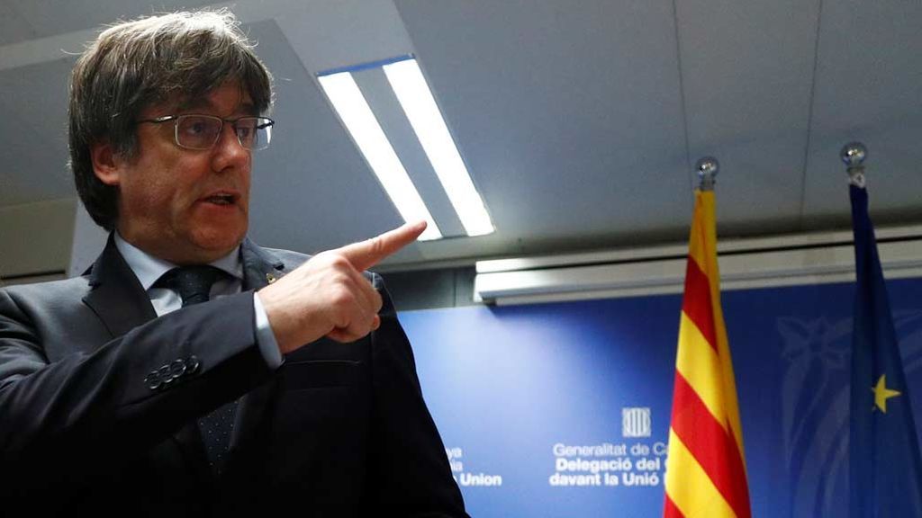 Puigdemont se presenta voluntariamente ante la Justicia belga Puigdemont se presenta voluntariamente ante la Justicia belga