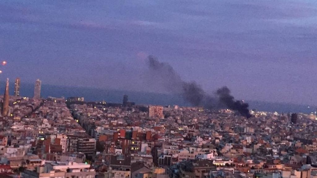 columnas de humo BCN