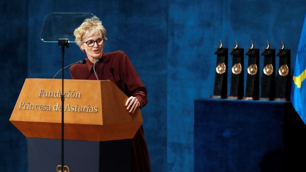 La estadounidense Siri Hustvedt, premio Princesa de Asturias 2019 de las Letras, pronunciando su discurso