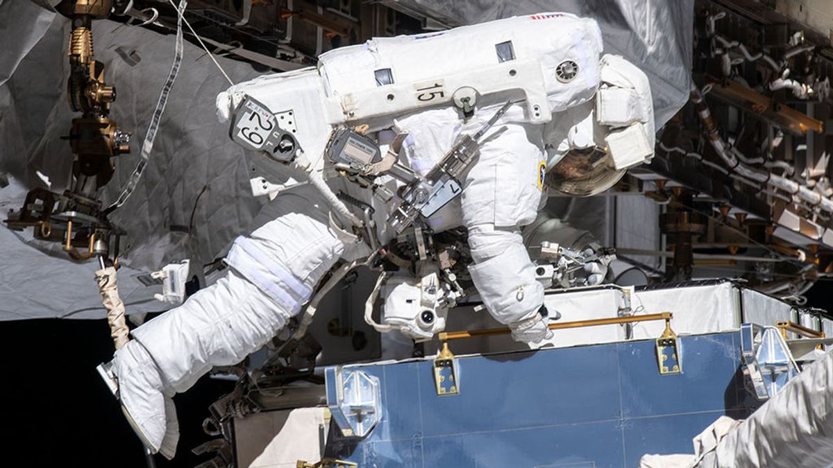 Dos mujeres caminan juntas por el espacio por primera vez en la Historia Dos mujeres caminan juntas por el espacio por primera vez en la Historia