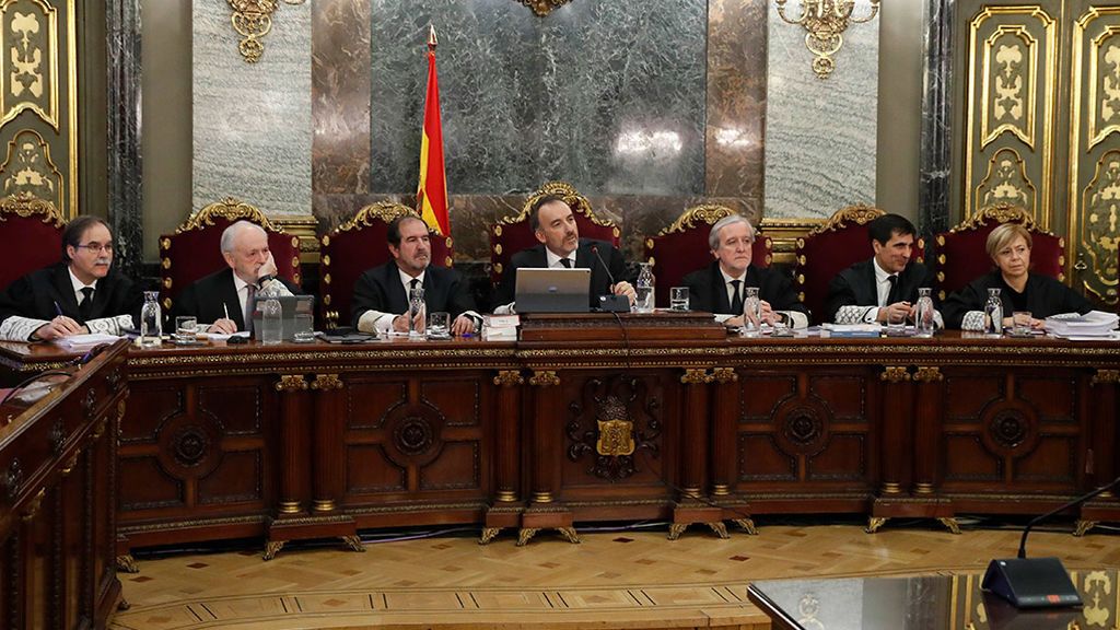 Los hombres de Rajoy que vivieron en primera línea el 'procés' responden al Supremo: sí hubo rebelión Los hombres de Rajoy que vivieron en primera línea el 'procés' responden al Supremo: sí hubo rebelión