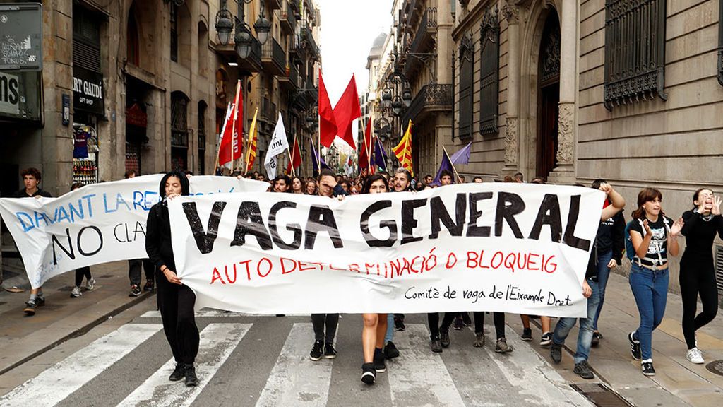 El consumo eléctrico cae un 4,3% en Cataluña durante las primeras horas de huelga El consumo eléctrico cae un 4,3% en Cataluña durante las primeras horas de huelga
