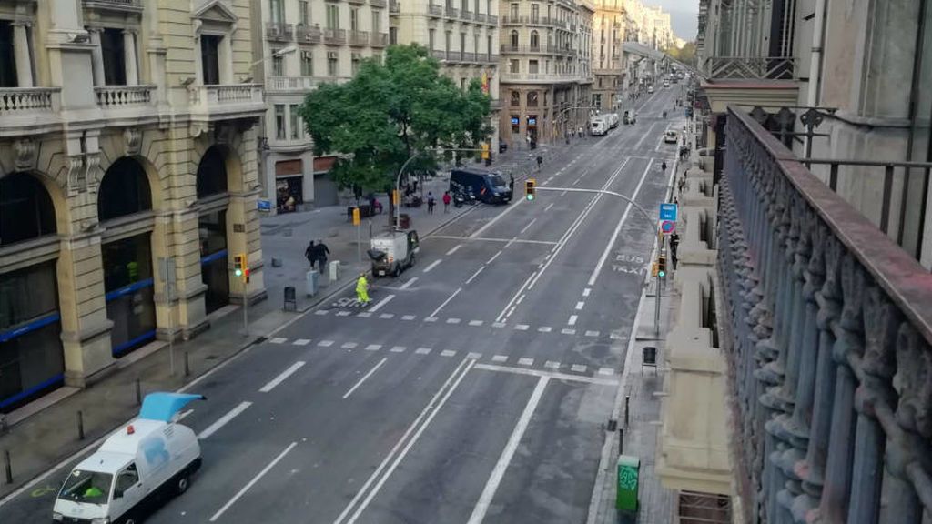 Barcelona amanece tranquila pero se le notan las heridas Barcelona amanece tranquila pero se le notan las heridas