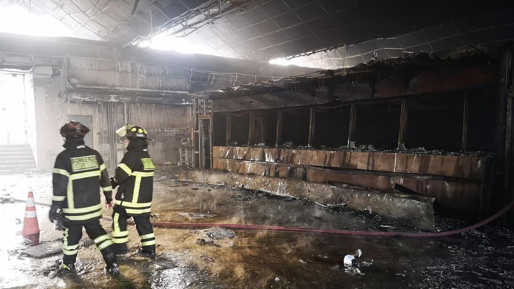 Al menos tres muertos durante las protestas contra la subida del metro en Santiago de Chile Al menos tres muertos durante las protestas contra la subida del metro en Santiago de Chile