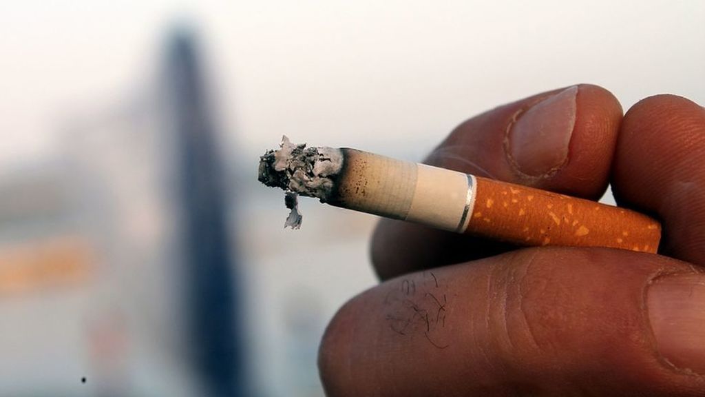 El 31% de la población europea no fumadora está expuesta cada día al humo de segunda mano El 31% de la población europea no fumadora está expuesta cada día al humo de segunda mano
