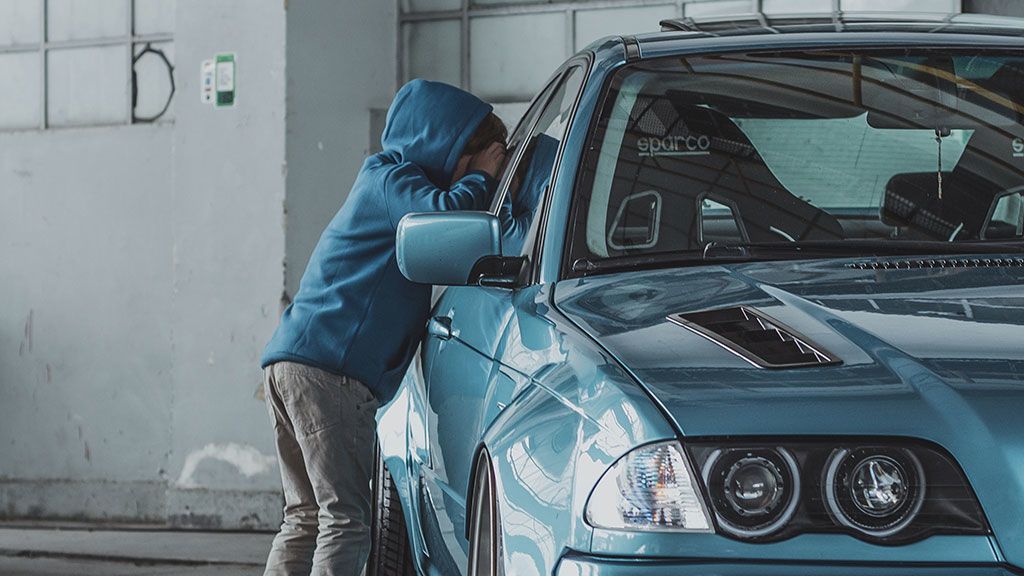 Unos 38 niños al año mueren en EE.UU. olvidados por sus padres dentro del coche Unos 38 niños al año mueren en EE.UU. olvidados por sus padres dentro del coche