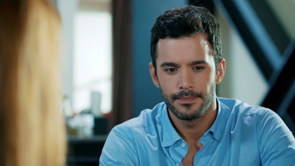 Ömer pide perdón a Defne