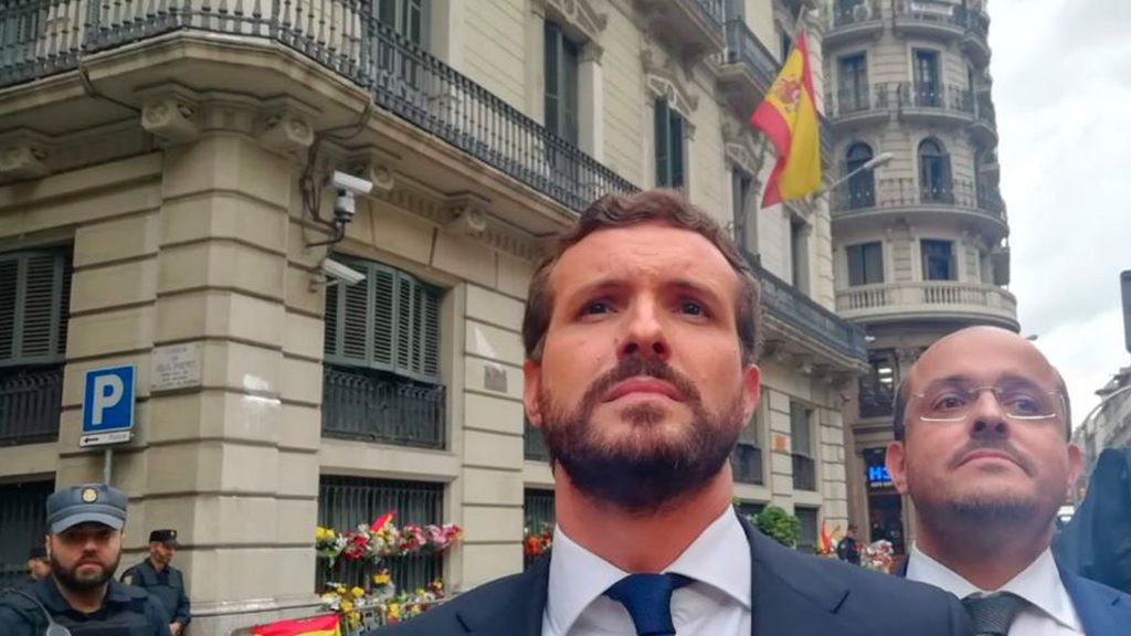 Casado cifra en 1.033 millones de euros la factura del 'procés' en Cataluña Casado cifra en 1.033 millones de euros la factura del 'procés' en Cataluña
