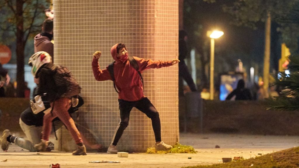 Investigan los móviles de los 104 detenidos en Cataluña para aclarar la autoría intelectual de los ataques
