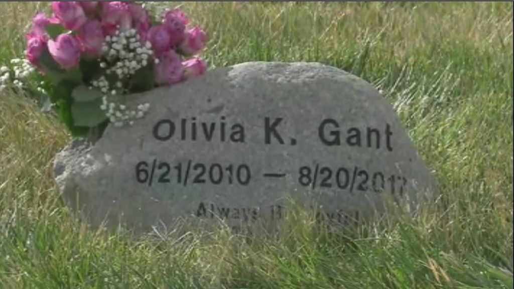 Olivia Gant no estaba enferma: Su madre la habría asesinado dándole medicinas que no necesitaba y dejándola sin comer