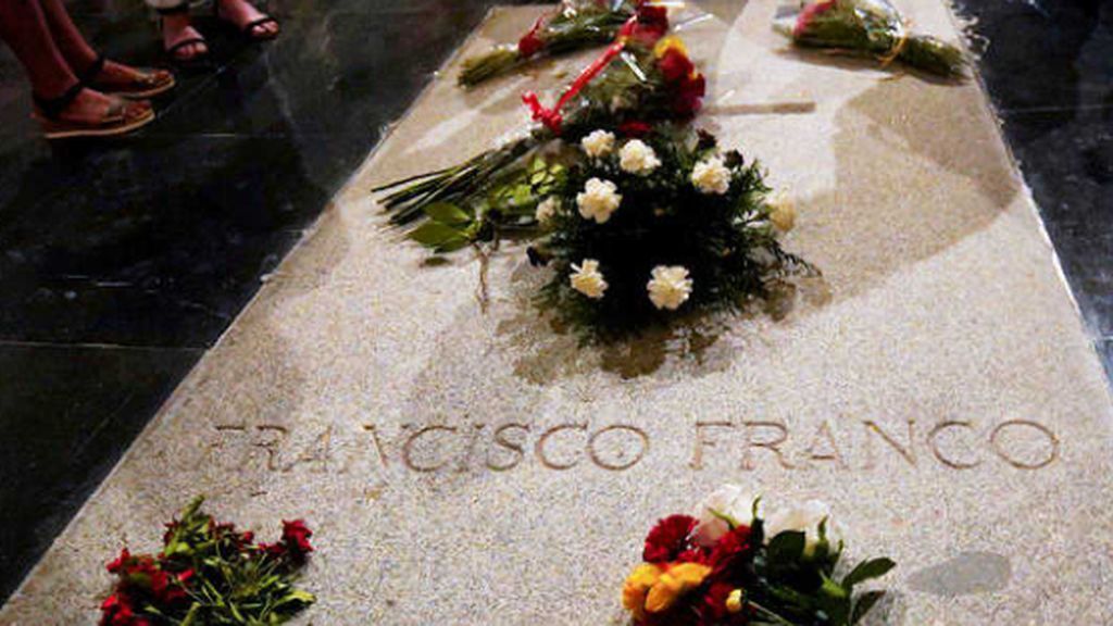 La familia Franco quiere mantener la tumba original pese a su deterioro