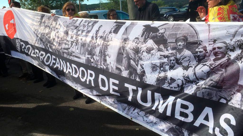 PSOE, profanador de tumbas