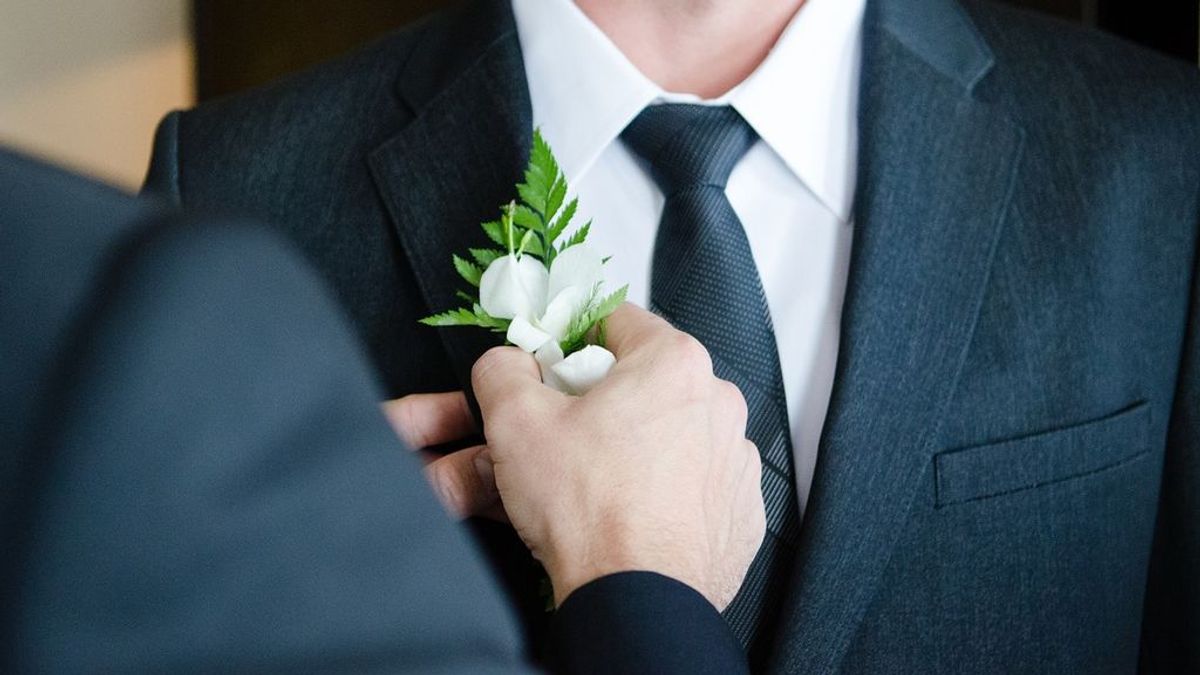 Un hombre se casa con el cadáver de su prometida en su funeral para cumplir su último deseo