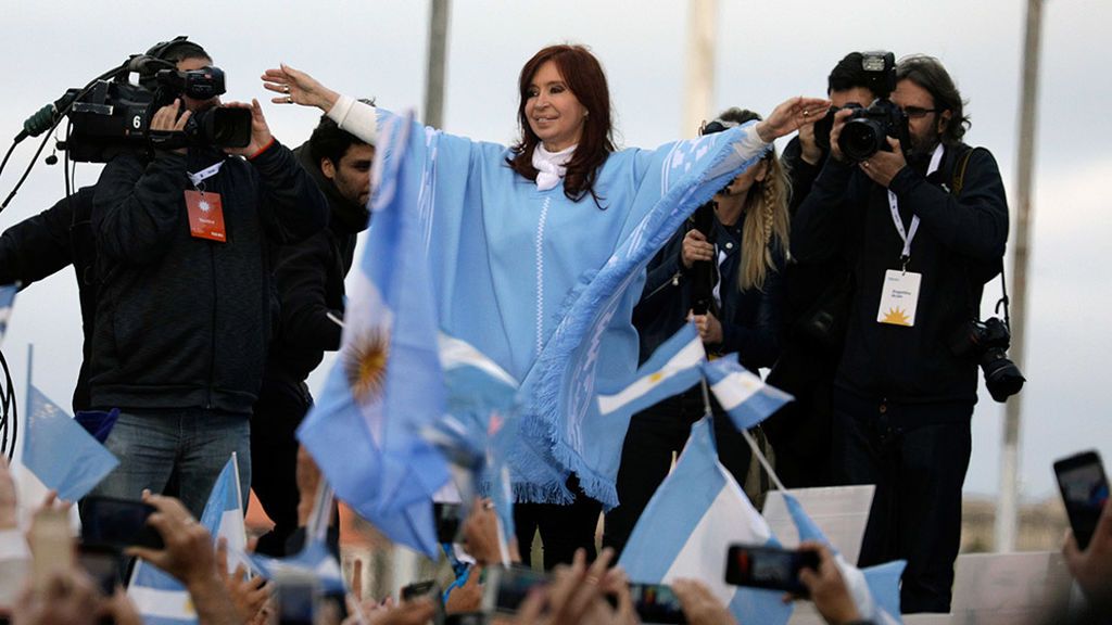 Elecciones en Argentina: 'Los Fernández' y la resurrección de Cristina Elecciones en Argentina: 'Los Fernández' y la resurrección de Cristina