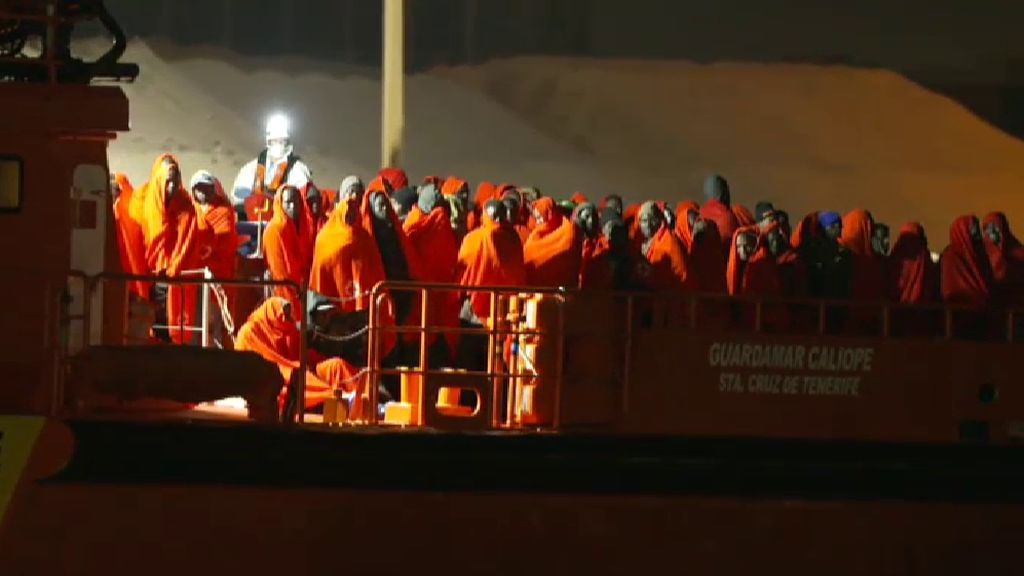 Rescatadas un total de cinco pateras con más de 200 inmigrantes en el Mar de Alborán