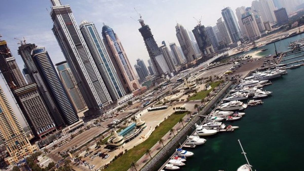 Muere una menor tras caer desde un 17º piso en Dubai cuando intentaba hacerse un selfi