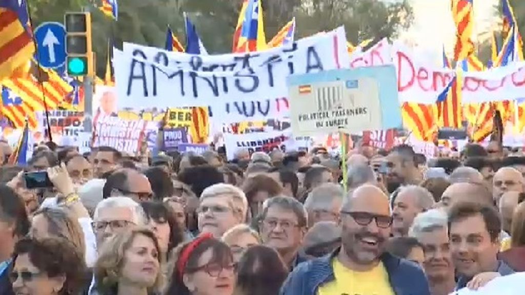 La manifestación independentista pincha con respecto a la de la huelga general en Cataluña