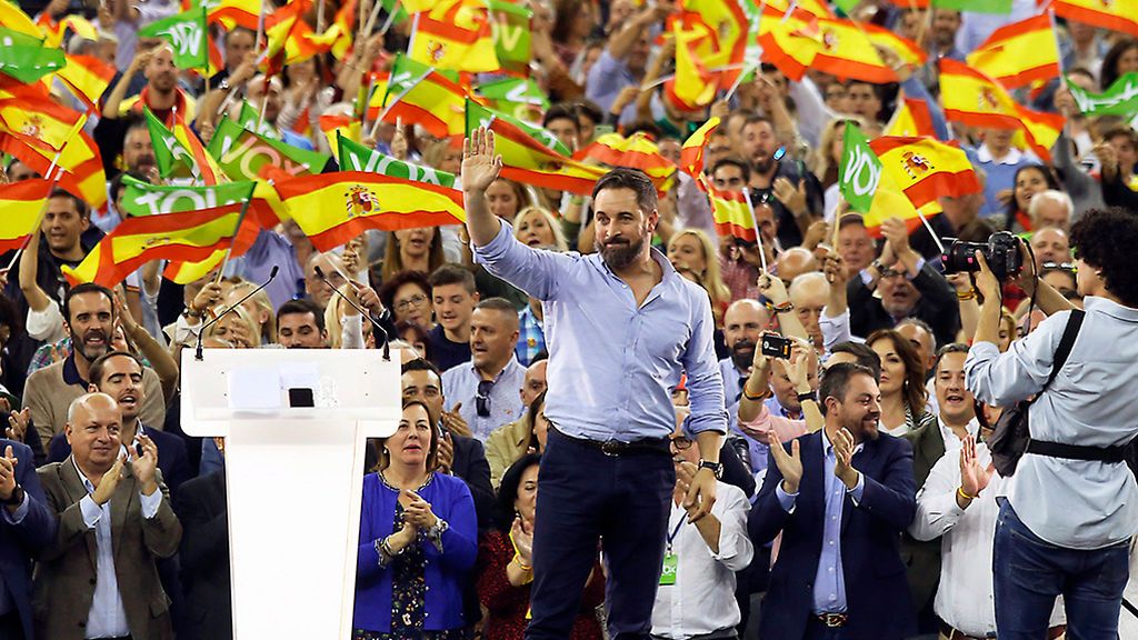Abascal llena el Palacio de los Deportes de Granada Abascal llena el Palacio de los Deportes de Granada