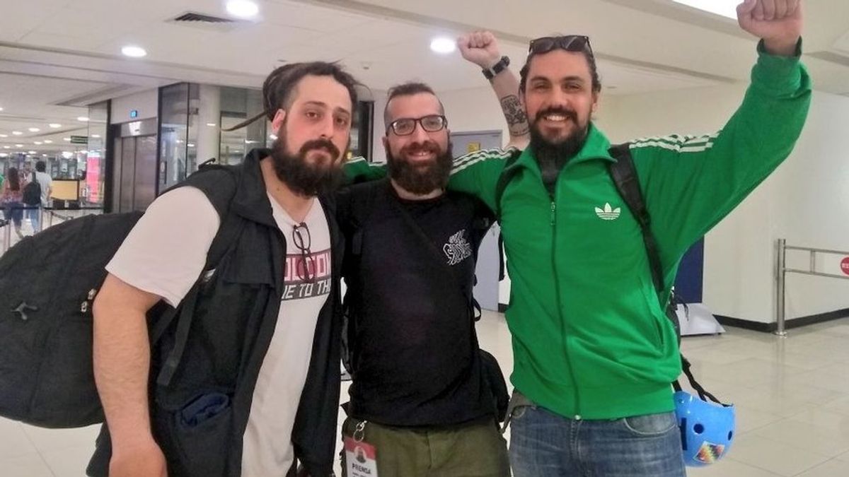 Entran en Chile los tres periodistas argentinos retenidos en el aeropuerto de Santiago de Chile
