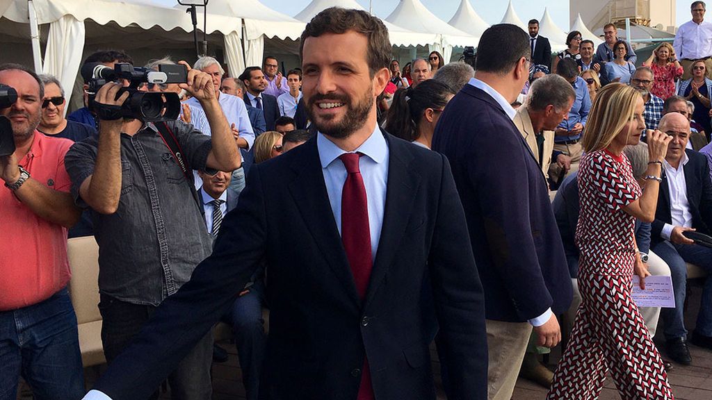 El PP acusa al PSOE y Vox de tener un pacto para que el voto a Casado no crezca: "Es evidente que hablan" El PP acusa al PSOE y Vox de tener un pacto para que el voto a Casado no crezca: "Es evidente que hablan"