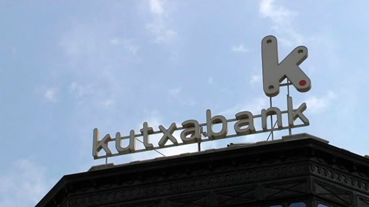El Supremo anula la comisión de 30 euros por descubiertos que aplica Kutxabank El Supremo anula la comisión de 30 euros por descubiertos que aplica Kutxabank