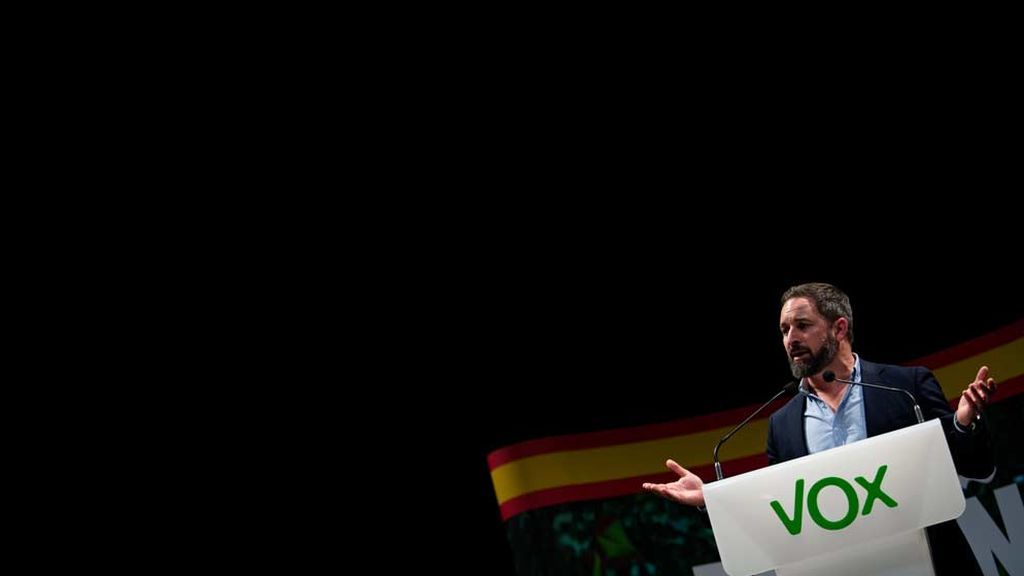Vox obligada a cambiar su mitin de inicio de campaña a L'Hospitalet ante la imposibilidad de hacerlo en Barcelona Vox obligada a cambiar su mitin de inicio de campaña a L'Hospitalet ante la imposibilidad de hacerlo en Barcelona