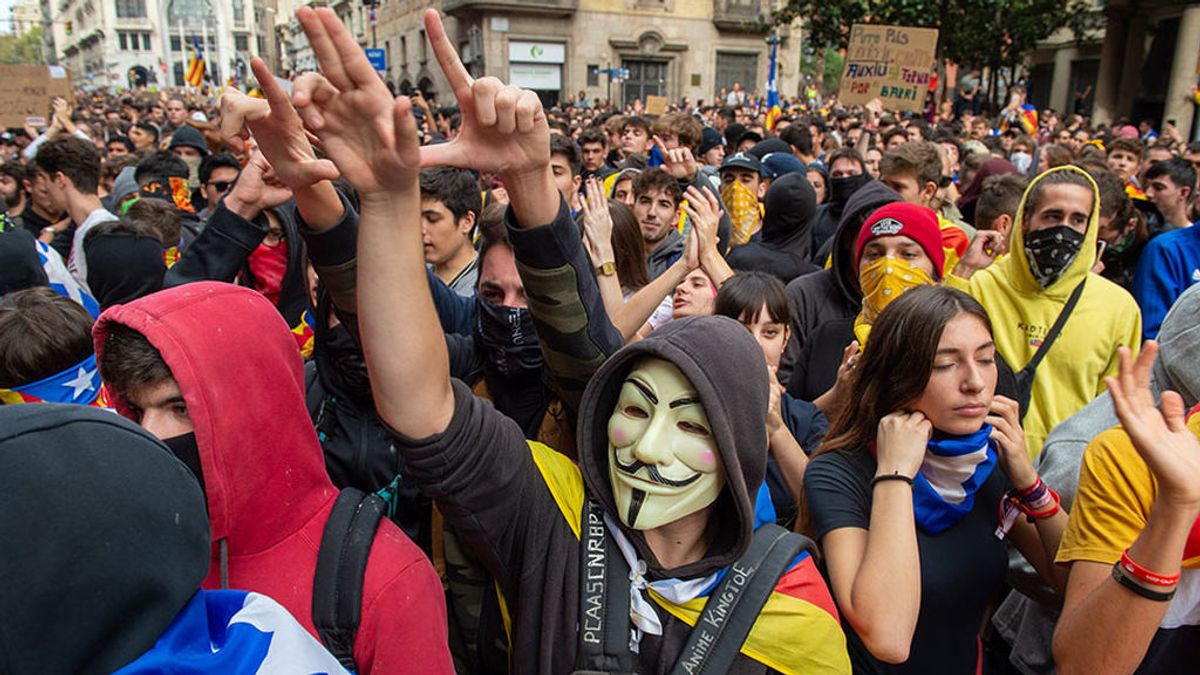 CSIF denuncia la situación de "desamparo" que sufren los profesores en Cataluña tras la sentencia del 'procés' CSIF denuncia la situación de "desamparo" que sufren los profesores en Cataluña tras la sentencia del 'procés'