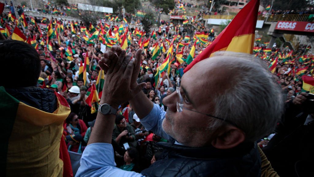 Carlos Mesa " o soy Presidente de Bolivia o voy a la cárcel" Carlos Mesa " o soy Presidente de Bolivia o voy a la cárcel"