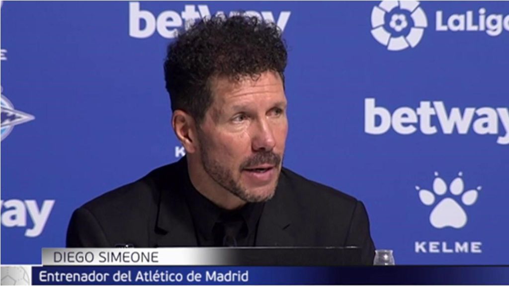 Simeone muy autocrítico en rueda de prensa tras el empate del Atleti contra el Alavés Simeone muy autocrítico en rueda de prensa tras el empate del Atleti contra el Alavés