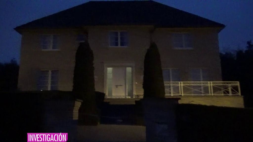 Varios reporteros acuden a la residencia de Puigdemont en Bélgica