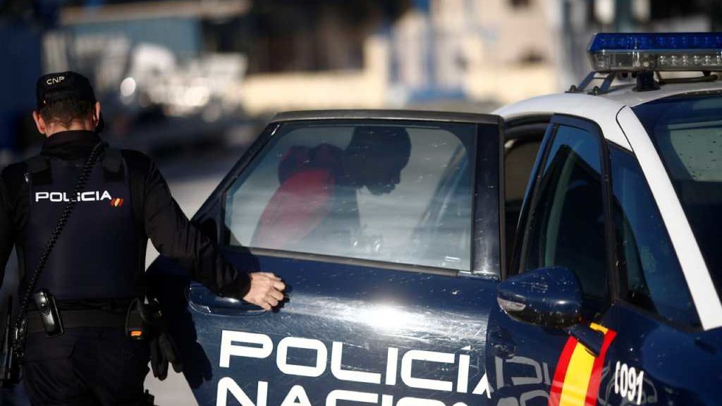 Un hombre de 35 años mata a su padre en Jerez de La Frontera y se entrega a la Policía Un hombre de 35 años mata a su padre en Jerez de La Frontera y se entrega a la Policía