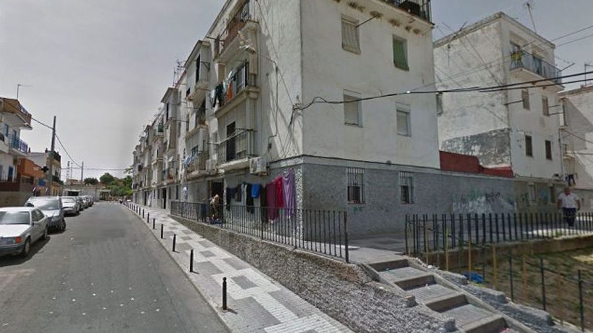 Detenido un hombre de 52 años por maltratos físicos a su mujer y a sus tres hijos en Sevilla