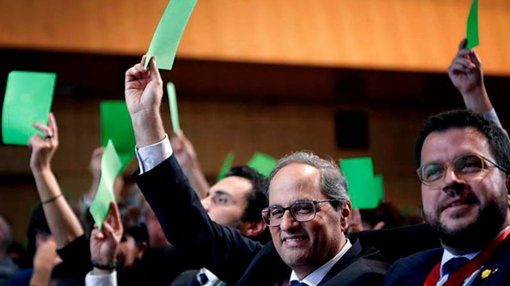 La Asamblea de Cargos Electos pide la amnistía para los condenados por el 'procés' La Asamblea de Cargos Electos pide la amnistía para los condenados por el 'procés'