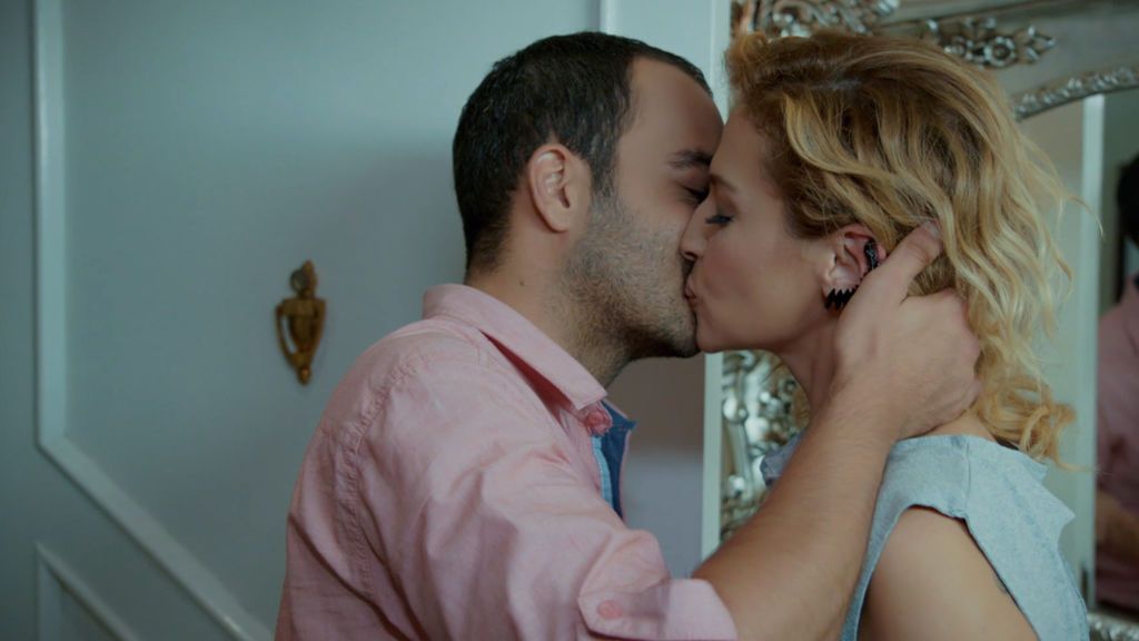 Yasemin inicia una relación con Ismail